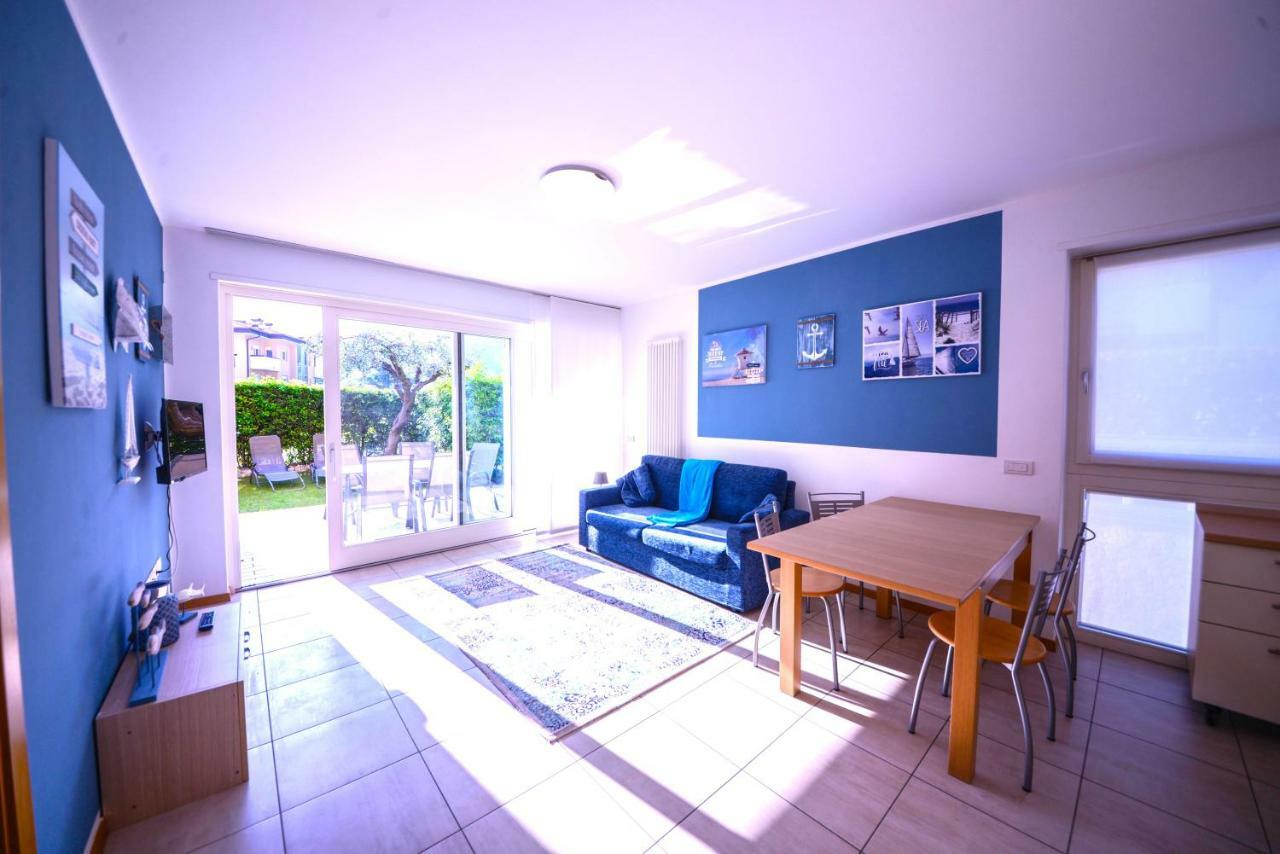 Lake & Pool Apartamento Torbole Sul Garda Exterior foto